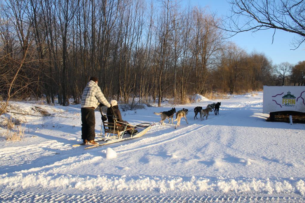 Fern Resort Orillia Bagian luar foto