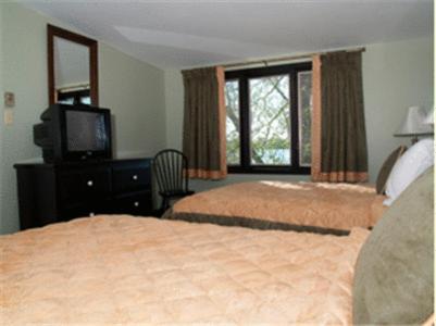 Fern Resort Orillia Bagian luar foto
